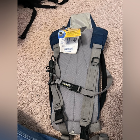 NEW w tags Camelbak Hydration Pack - Picture 2 of 2